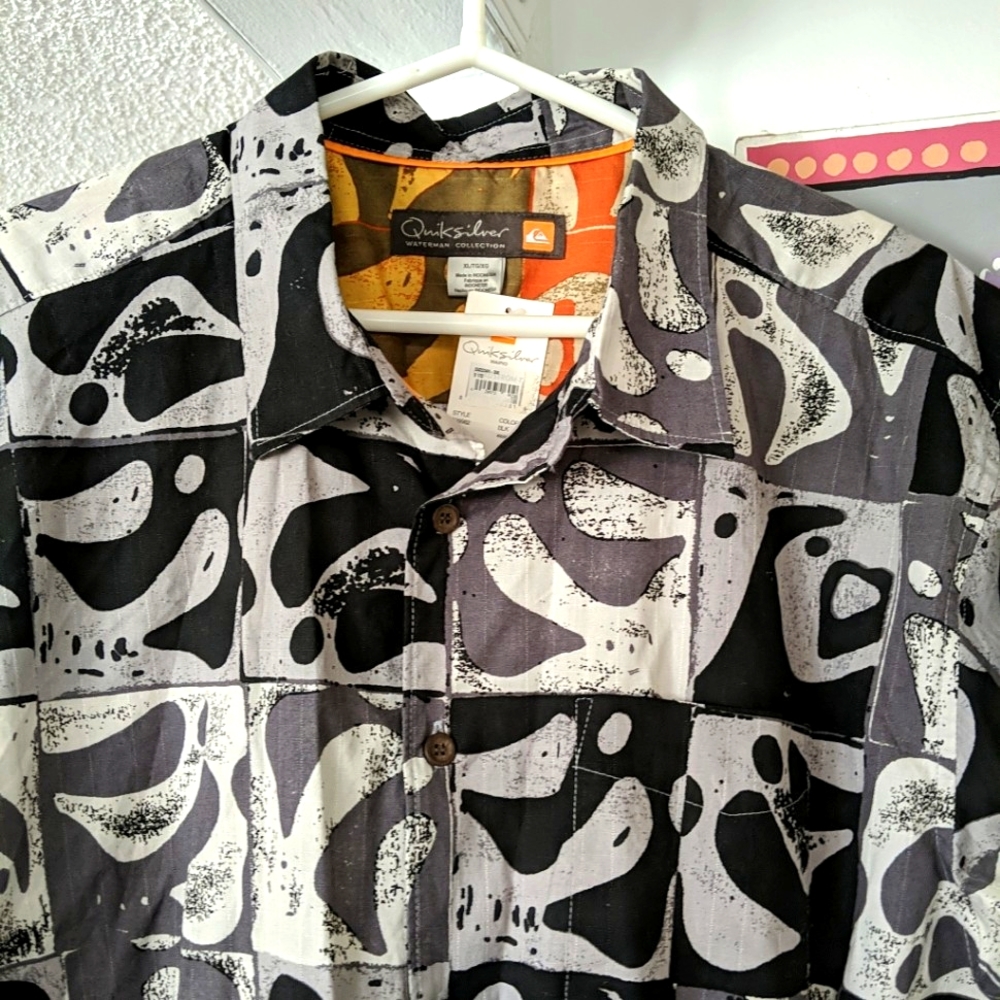 NWT Quicksilver Waterman Hawaiian Shirt